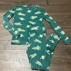 Glow in the dark spaceship pajamas - Sz 8